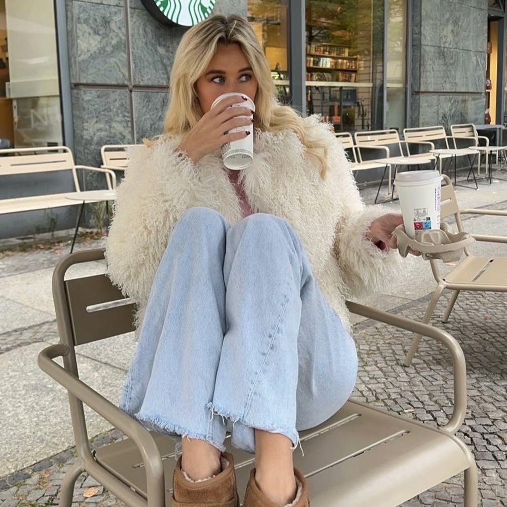 Women Elegant cream Faux Fur blazer warm Jacket shaggy faux jacket